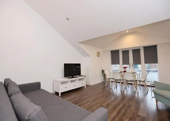 Serviced Apartments In Liverpool City Centre - L1 Boutique by Happy Days
