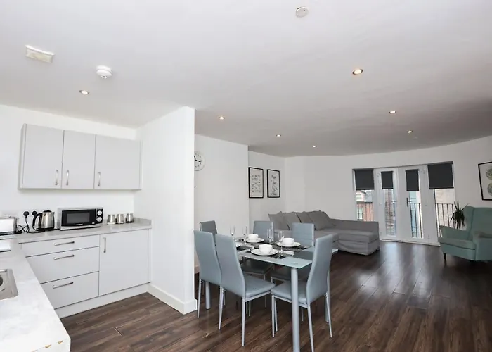 Serviced Apartments In Liverpool City Centre - L1 Boutique by Happy Days